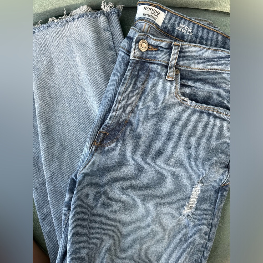Kenzie “VintageLuxe” Ankle length High Rise Jeans Size 8 / 29